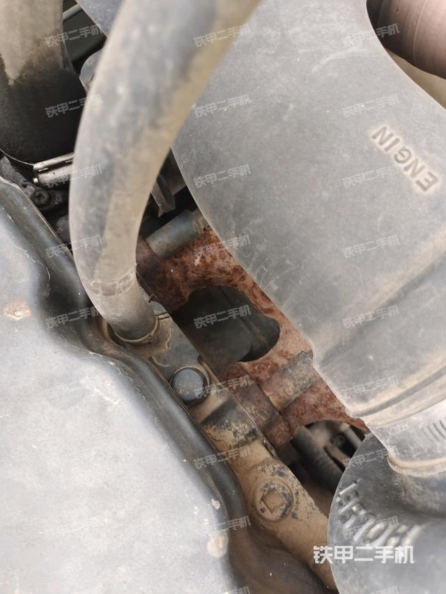 中央回轉(zhuǎn)接頭特寫（上車部件）