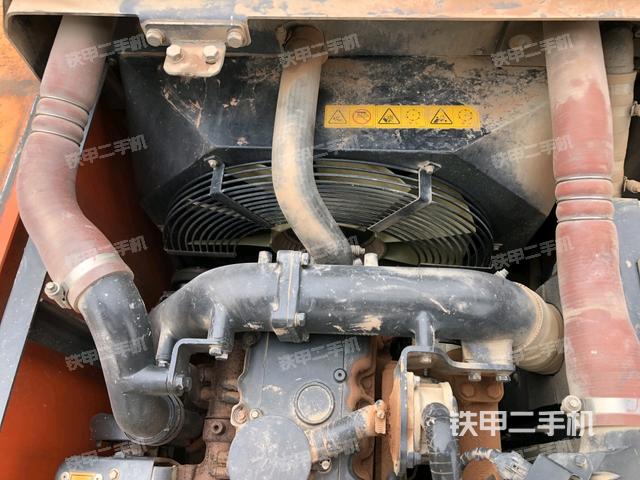 水箱+風(fēng)扇特寫(上車部件) 水箱+風(fēng)扇特寫(上車部件)