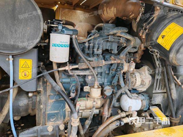 發(fā)動機室（上車部件）