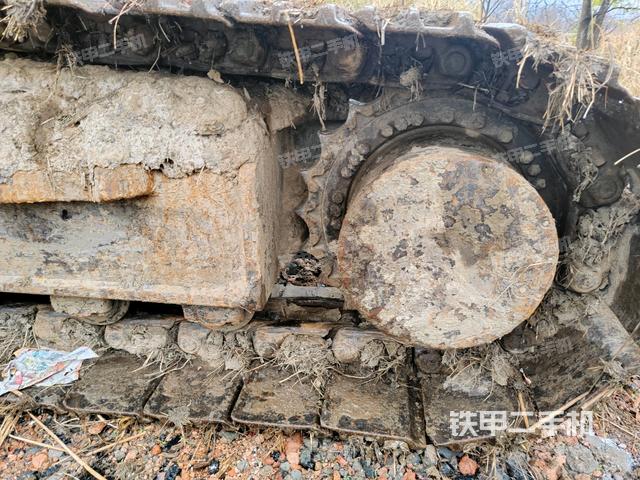 左導(dǎo)向輪（行走機(jī)構(gòu)）