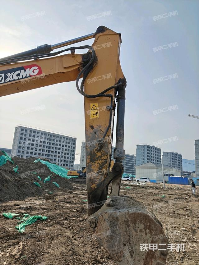 小臂整體右前(工作和回轉(zhuǎn)裝置) 小臂整體右前(工作和回轉(zhuǎn)裝置)