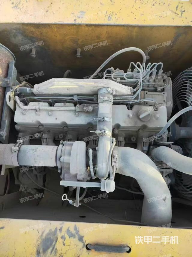 发动机整体俯视（整机外观）