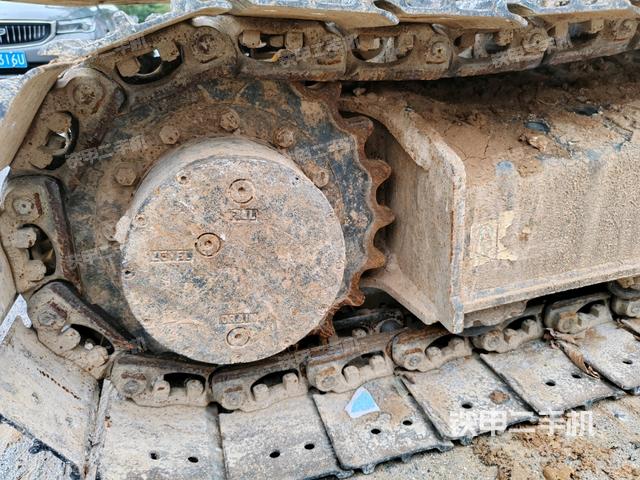 左導(dǎo)向輪（行走機(jī)構(gòu)）