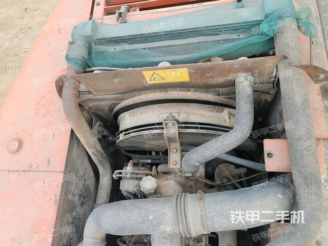 水箱+風(fēng)扇特寫(上車部件) 水箱+風(fēng)扇特寫(上車部件)