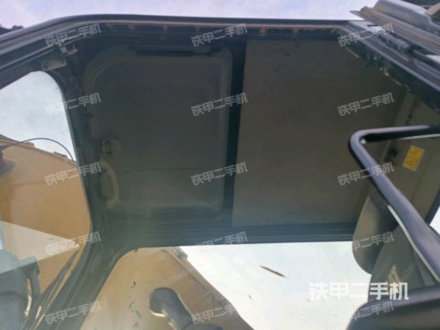 頂棚整體(駕駛室部分) 頂棚整體(駕駛室部分)