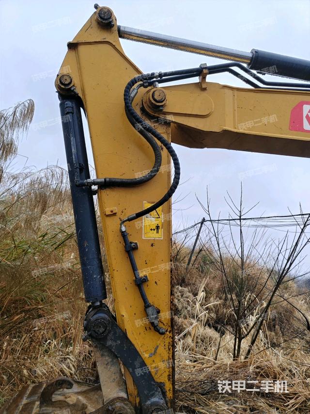 鏟斗右后整體（工作和回轉(zhuǎn)裝置）