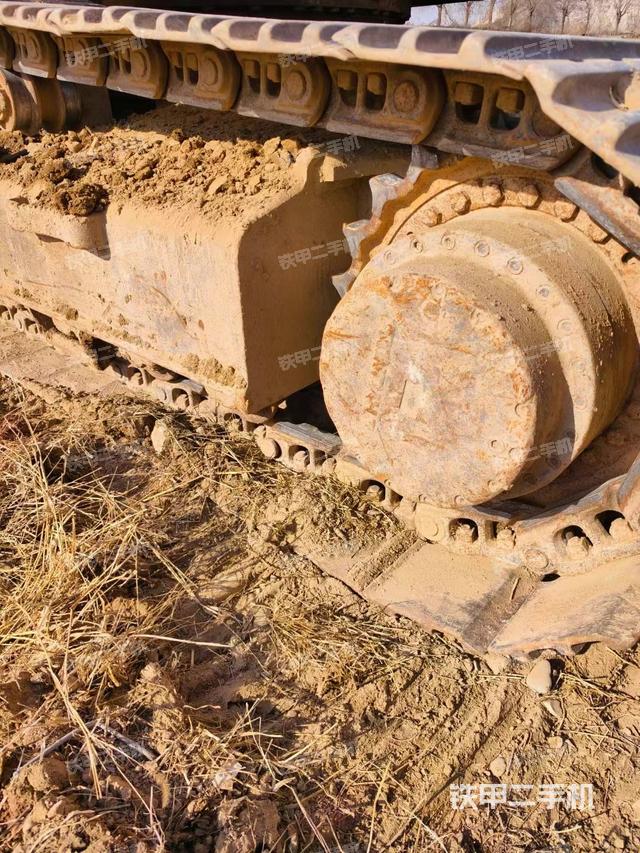 单侧履带整体（整机外观）