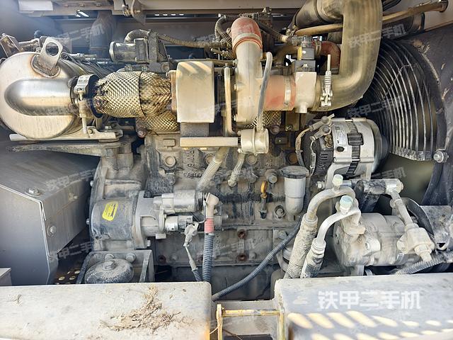 发动机整体俯视（整机外观）