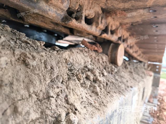 左側(cè)履帶整體?（行走機(jī)構(gòu)）