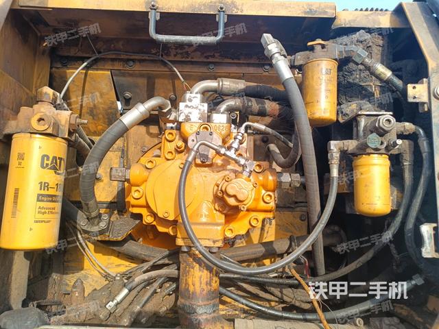 液壓泵室(大件艙室) 液壓泵室(大件艙室)