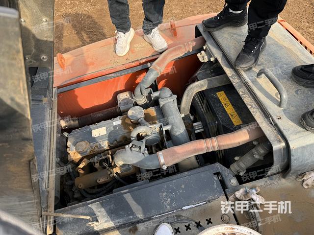 發(fā)動機整體俯視(整機外觀) 發(fā)動機整體俯視(整機外觀)