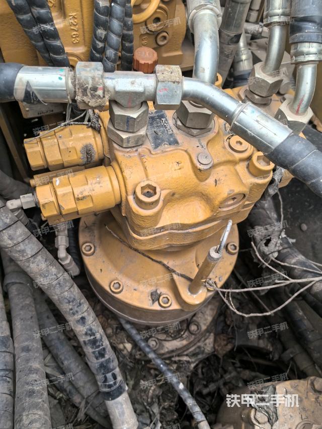 回轉(zhuǎn)馬達（上車部件）