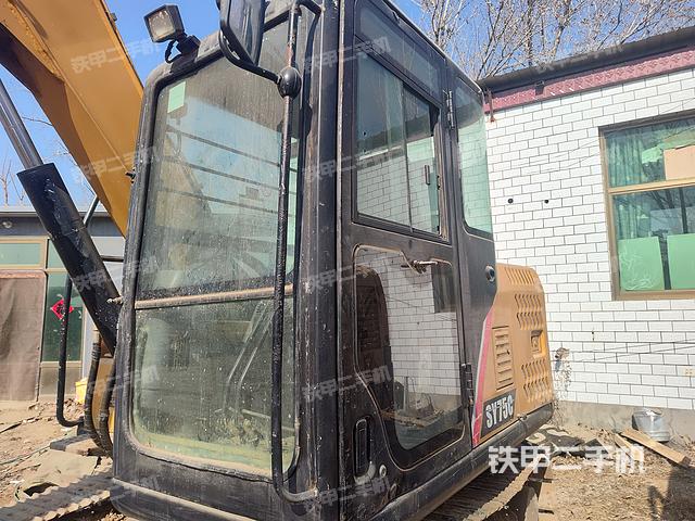 駕駛室整體(整機(jī)外觀) 駕駛室整體(整機(jī)外觀)