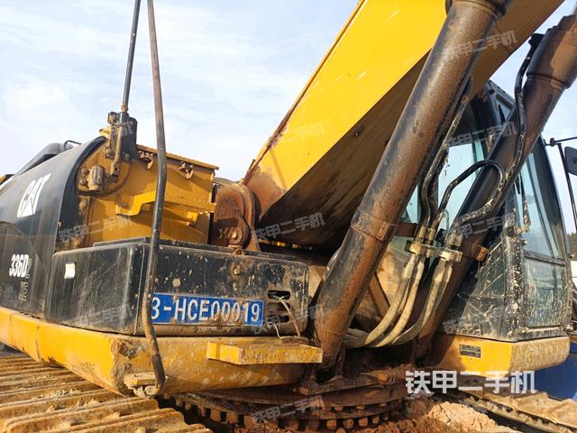 大臂根部?斜視(工作和回轉(zhuǎn)裝置) 大臂根部?斜視(工作和回轉(zhuǎn)裝置)