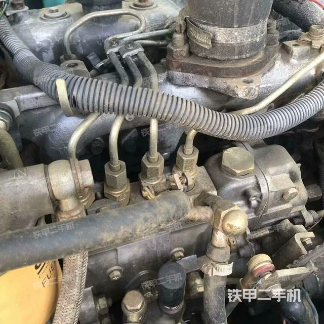 發(fā)動(dòng)機(jī)整體俯視(整機(jī)外觀) 發(fā)動(dòng)機(jī)整體俯視(整機(jī)外觀)