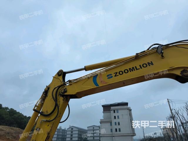 鏟斗右后整體（工作和回轉(zhuǎn)裝置）