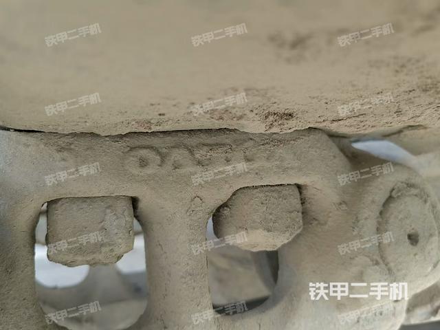 单侧履带整体（整机外观）