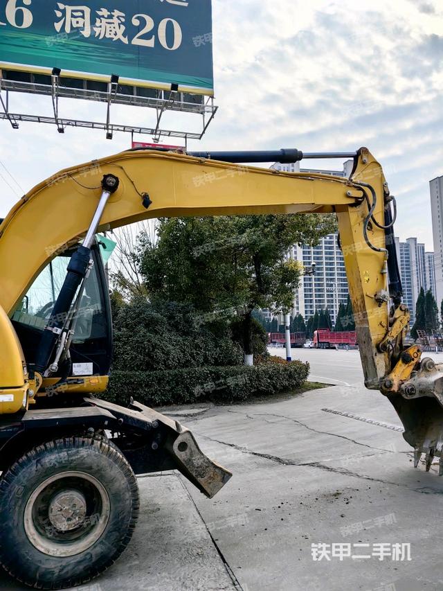 大臂整體?右側（工作和回轉裝置）