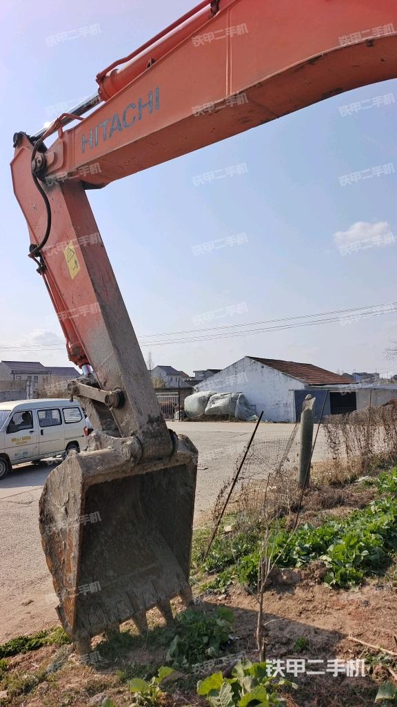 小臂整体左后（工作和回转装置）