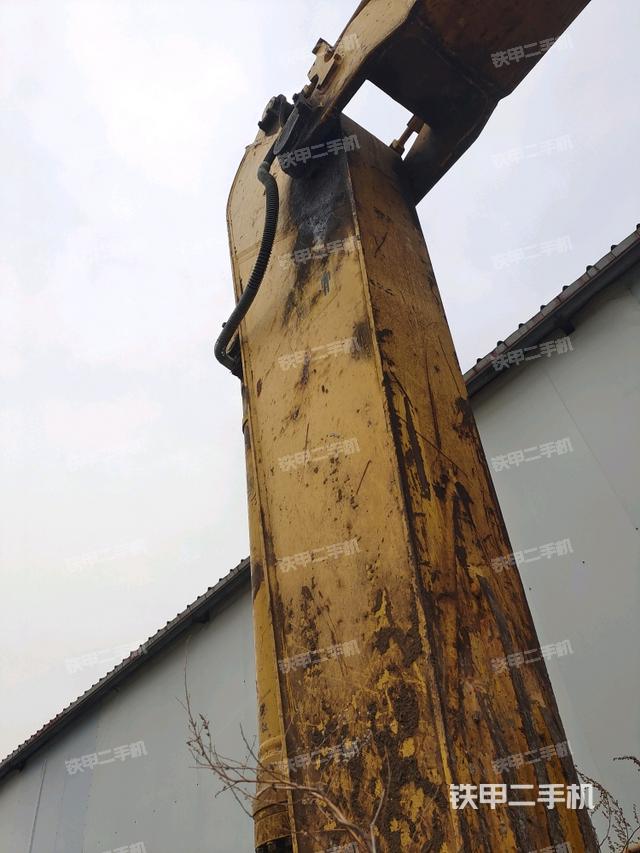 大臂油缸整體?豎拍（工作和回轉(zhuǎn)裝置）