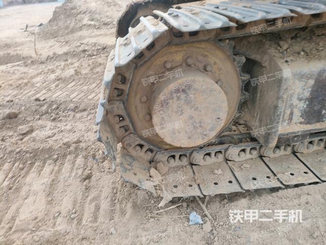 左驅(qū)動(dòng)輪（行走機(jī)構(gòu)）