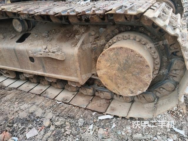 左驅(qū)動(dòng)輪(行走機(jī)構(gòu)) 左驅(qū)動(dòng)輪(行走機(jī)構(gòu))