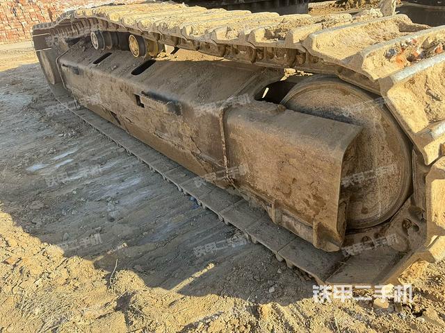 单侧履带整体（整机外观）