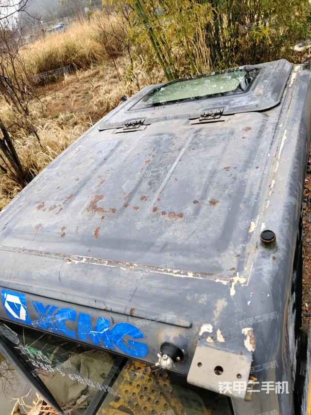 駕駛室頂部俯視（上車部件）