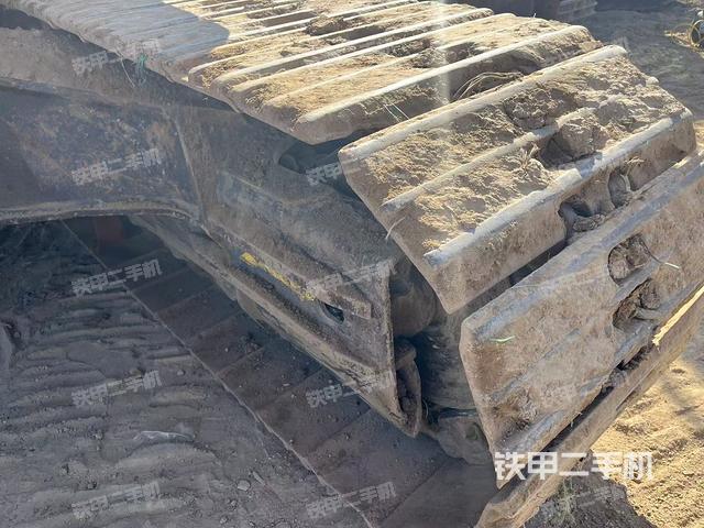 單側(cè)履帶整體（整機(jī)外觀）