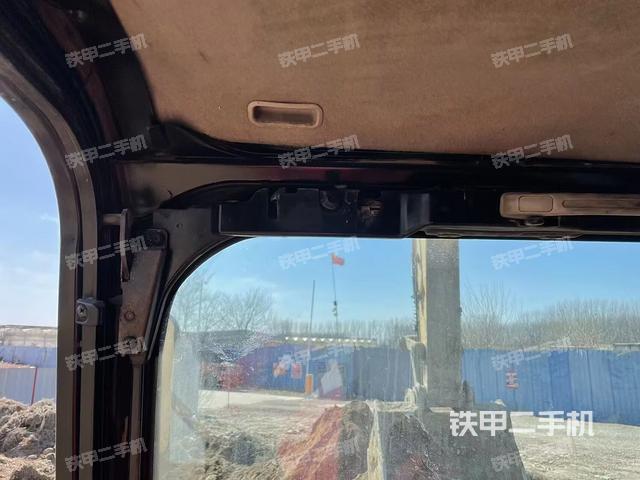 駕駛室頂部（整機(jī)外觀）