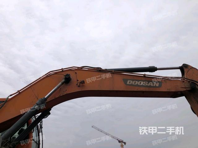 大臂整體?右側(cè)(工作和回轉(zhuǎn)裝置) 大臂整體?右側(cè)(工作和回轉(zhuǎn)裝置)
