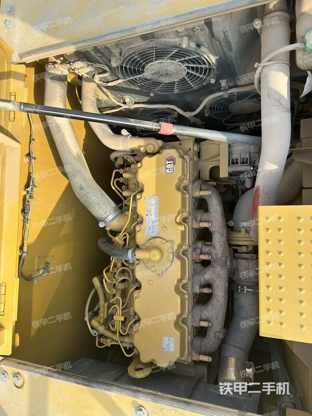 發(fā)動機(jī)整體俯視（整機(jī)外觀）