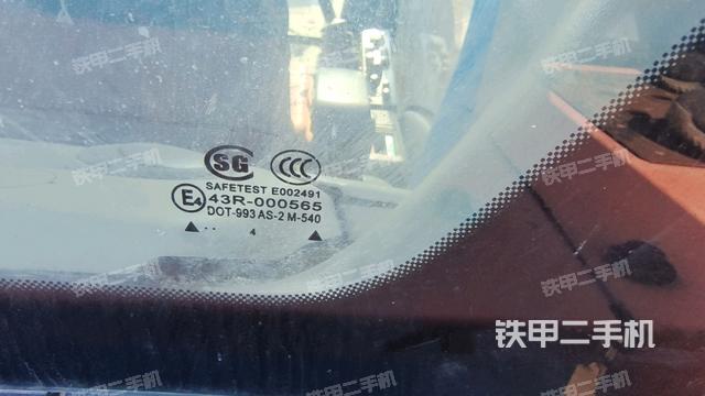 后窗玻璃角标（驾驶室部分）