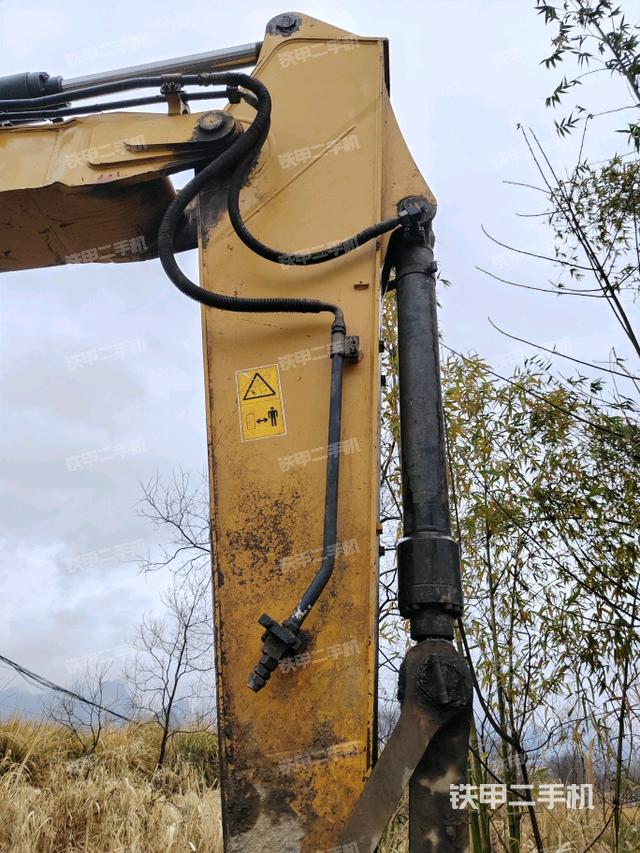 小臂整體左后（工作和回轉(zhuǎn)裝置）