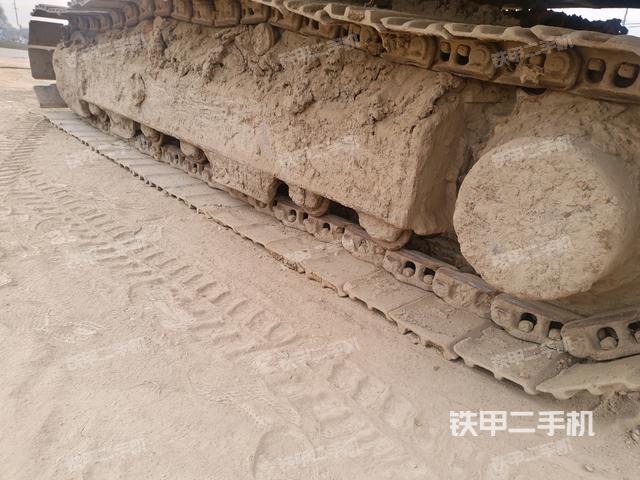 右驅(qū)動輪(行走機構(gòu)) 右驅(qū)動輪(行走機構(gòu))