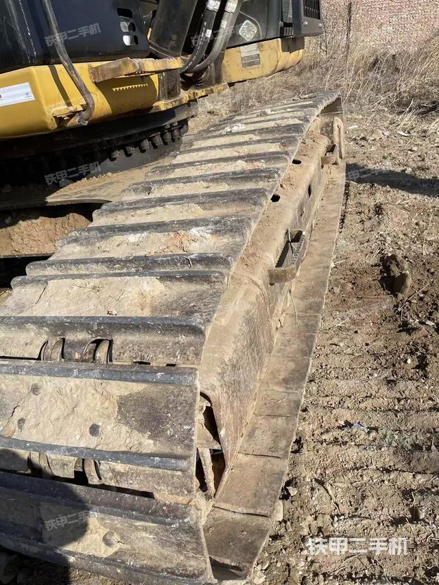 單側(cè)履帶整體（整機(jī)外觀）