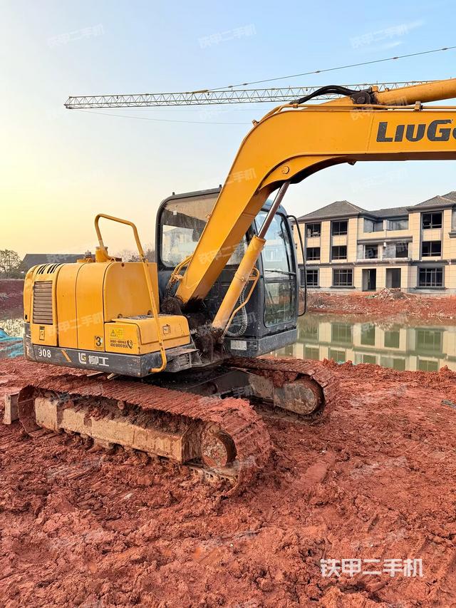 整機右后45°（整機外觀）