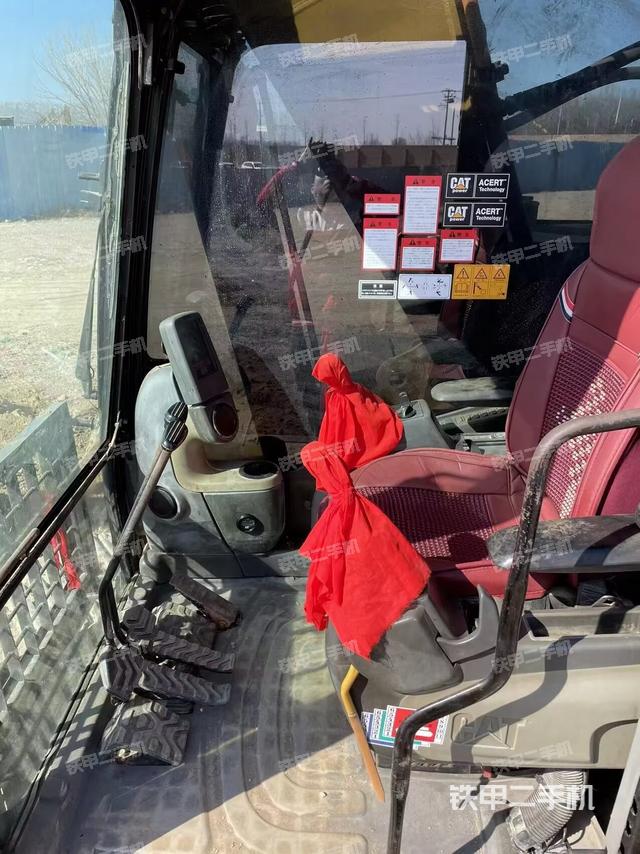 駕駛室整體（整機(jī)外觀）