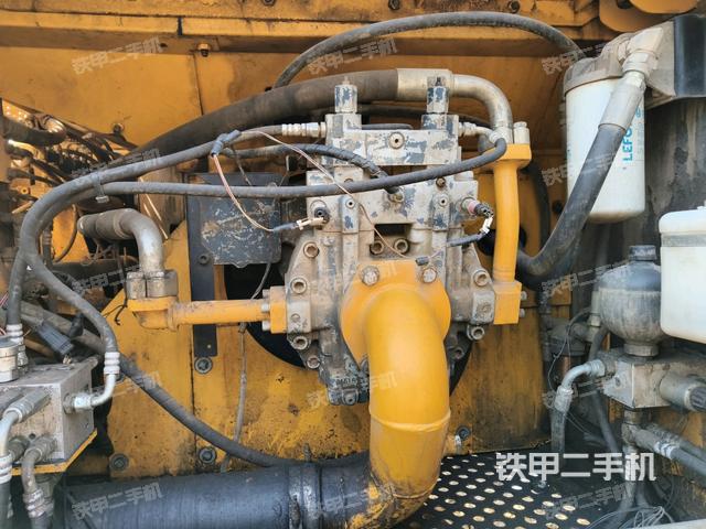 液壓泵室(大件艙室) 液壓泵室(大件艙室)