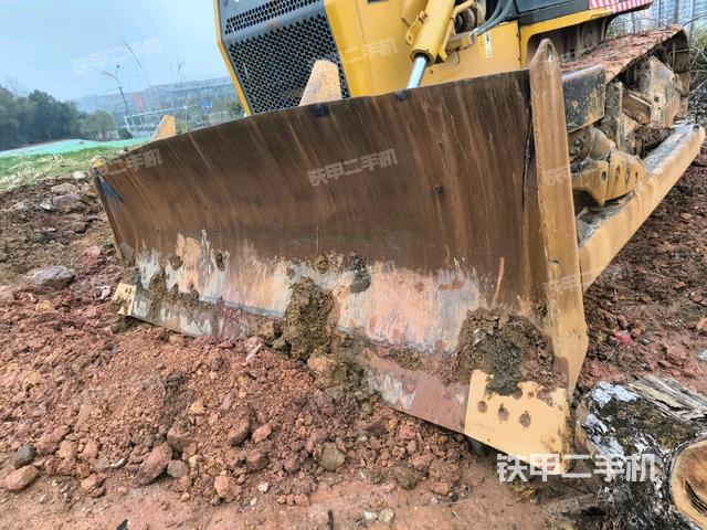 右引導輪（推土機底盤及工作裝置）