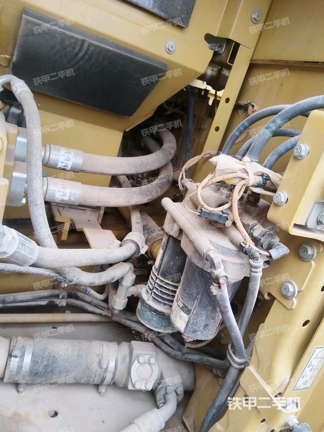 液壓泵斜45?右(大件艙室) 液壓泵斜45?右(大件艙室)