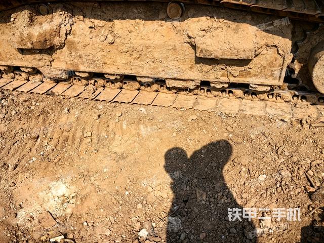 左側履帶整體?（行走機構）