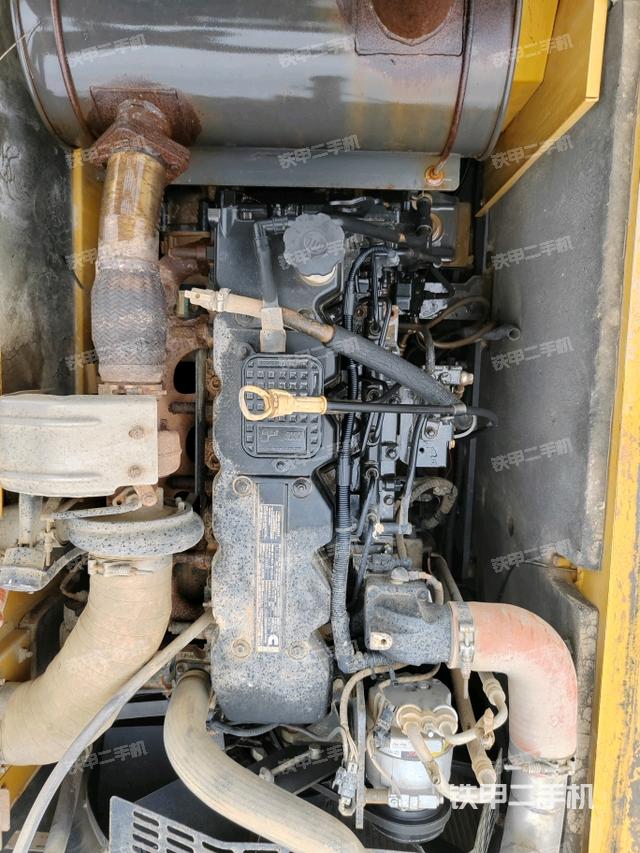 氣門室蓋螺絲特寫（上車部件）