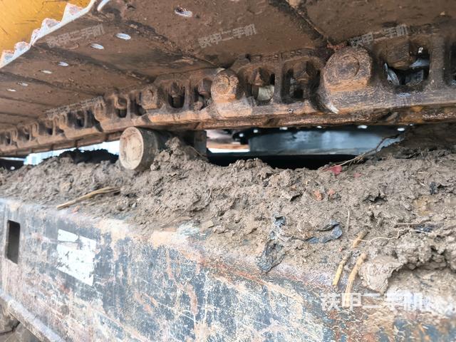 右側(cè)履帶整體?（行走機(jī)構(gòu)）