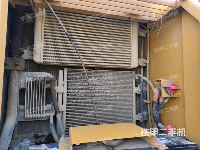 散熱器正面（大件艙室）