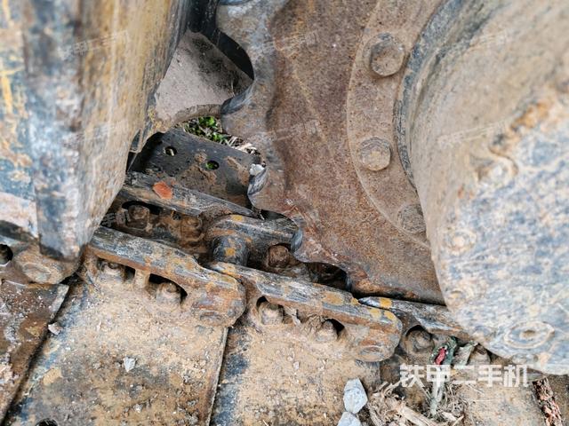 左驅(qū)動輪（行走機構）