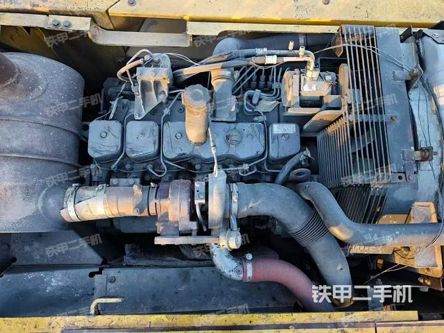 發(fā)動(dòng)機(jī)整體俯視（整機(jī)外觀）