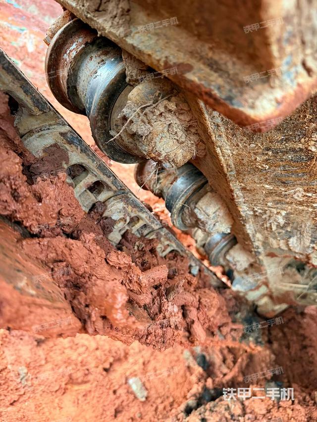 單側(cè)履帶整體（整機外觀）