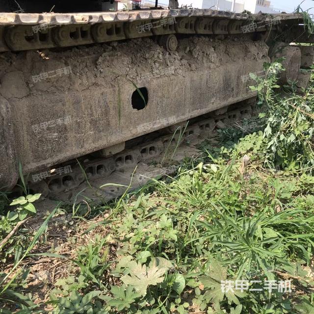 單側(cè)履帶整體（整機(jī)外觀）