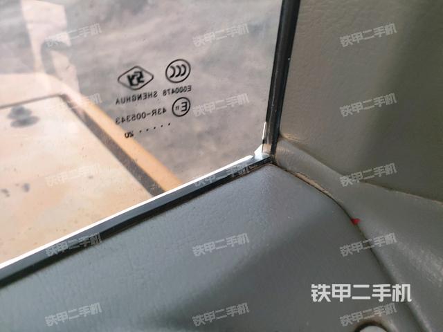 后窗玻璃角標(biāo)（駕駛室部分）